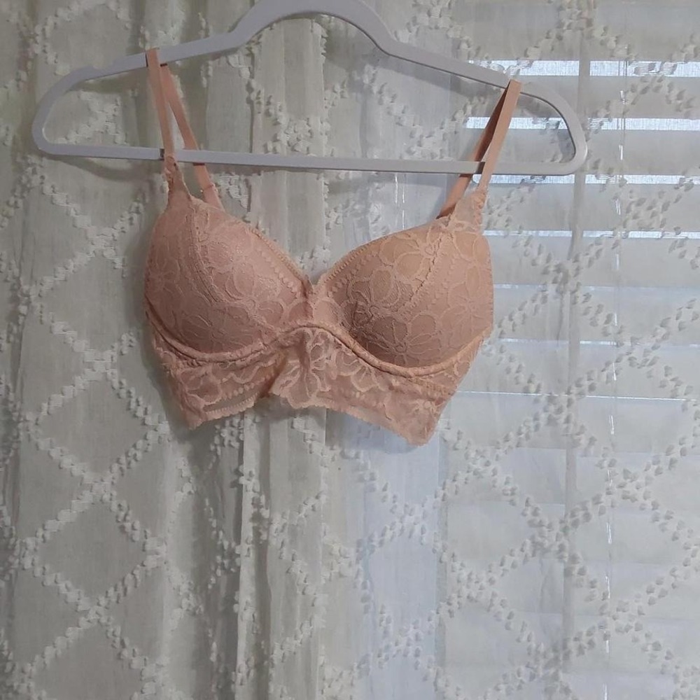 Victorias Secret PINK Lace Longline Bralette Padded Underwire Peach XS (AA-B)